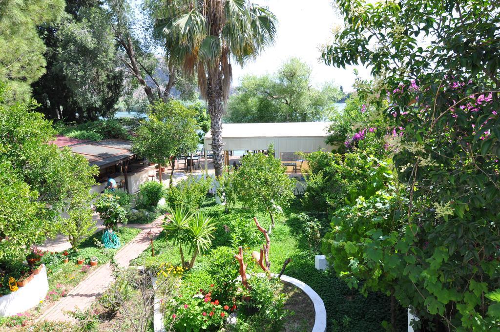 דליאן Longhouse Inn Hotel מראה חיצוני תמונה