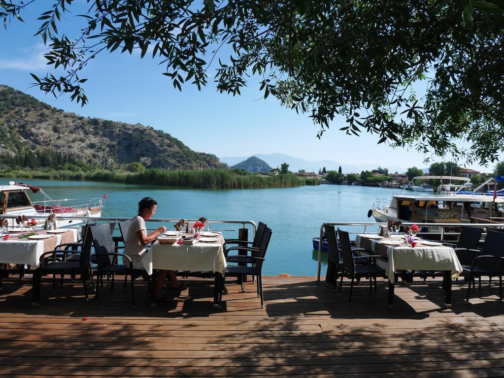 דליאן Longhouse Inn Hotel מראה חיצוני תמונה