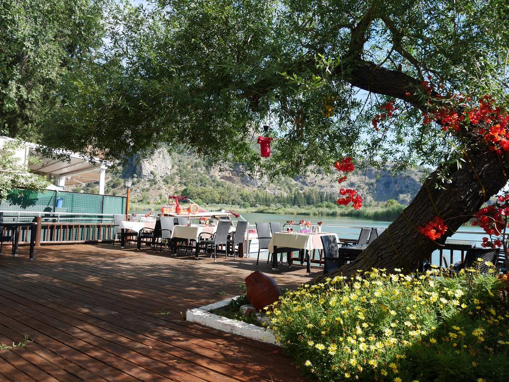 דליאן Longhouse Inn Hotel מראה חיצוני תמונה