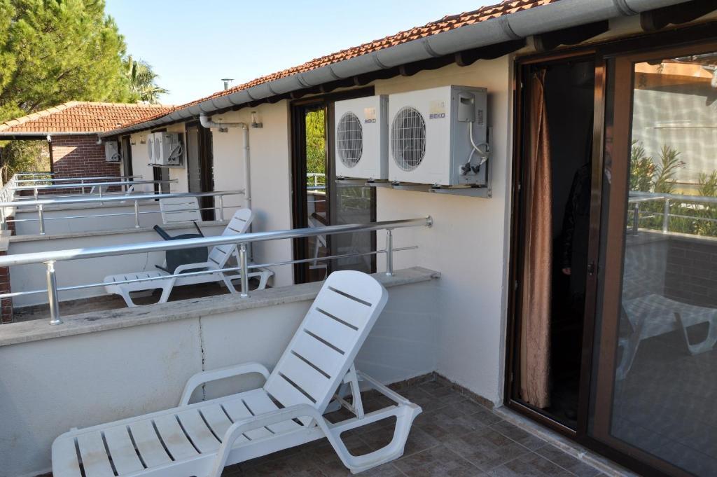 דליאן Longhouse Inn Hotel חדר תמונה