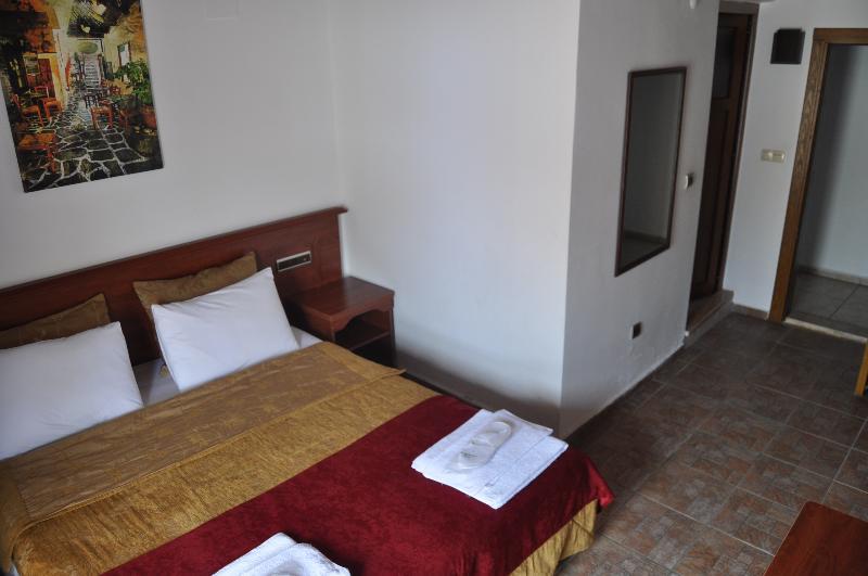 דליאן Longhouse Inn Hotel מראה חיצוני תמונה