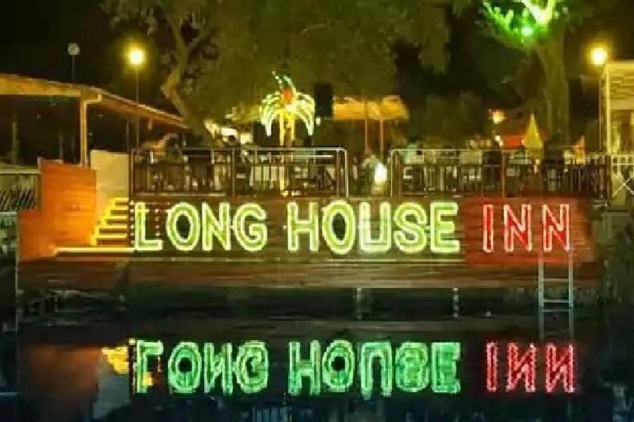 דליאן Longhouse Inn Hotel מראה חיצוני תמונה